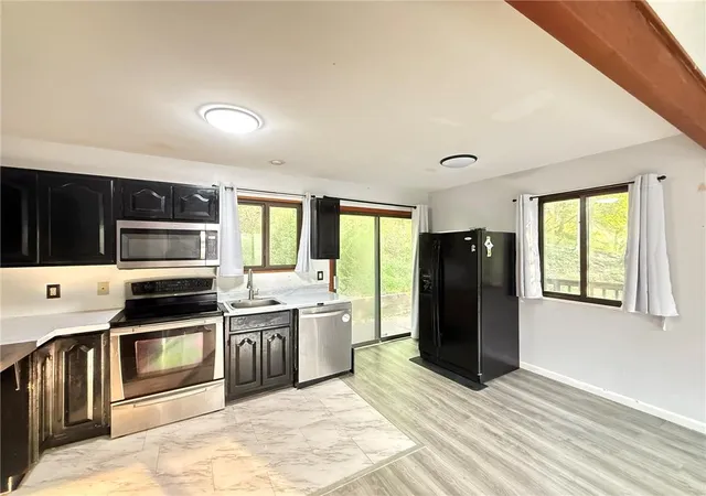 Photo 4 of Single family home for sale at 6271 Decker Rd, Bushkill, PA 18324 | MLS# 781815 | Listing updated on 2026-08-17