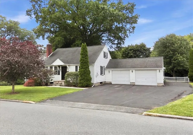 Photo 1 of Sale Pending at 467 8th Street, Stroudsburg, PA 18360 | MLS# 781859 | Listing updated on 2026-08-20