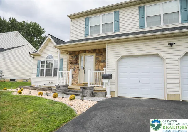 Photo 2 of Single family home for sale at 1412 Stanford Rd, Bethlehem, PA 18018 | MLS# 781641 | Listing updated on 2026-08-18