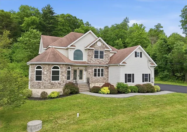 Photo 3 of Single family home for sale at 5248 Cherry Valley Rd, Saylorsburg, PA 18353 | MLS# 781886 | Listing updated on 2026-08-21