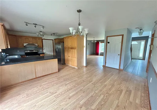 Photo 2 of Sale Pending at 3225 Sussex Dr, Tobyhanna, PA 18466 | MLS# 781915 | Listing updated on 2026-08-18
