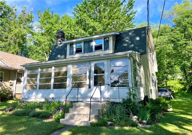 3rd image of 10 Kizer Pond Rd, Jefferson Township, PA 18436 | MLS# 781747