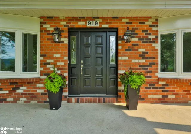 Photo 2 of Single family home for sale at 919 Point Phillips Rd, Bath, PA 18014 | MLS# 781516 | Listing updated on 2026-08-17