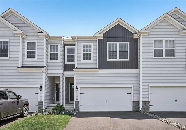1st image of 76 Fonthill Ct, Quakertown, PA 18951 | MLS# 782167