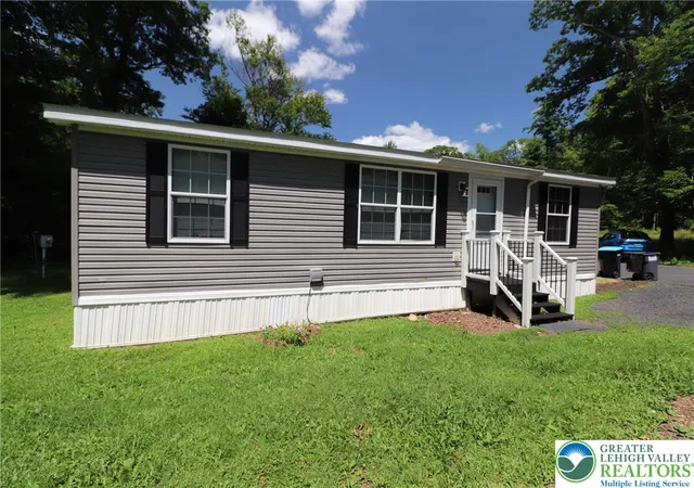 Photo 2 of Manufactured home for sale at 287 Birchwood, Saylorsburg, PA 18353 | MLS# 782227 | Listing updated on 2026-08-06