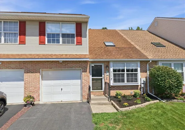 Townhouse for sale at 2705 Tamlynn Ln, Easton, PA 18045 | MLS# 782142
