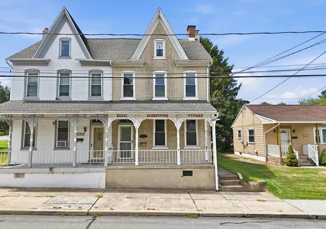 2nd image of 105 S Whiteoak St, Kutztown, PA 19530 | MLS# 782138