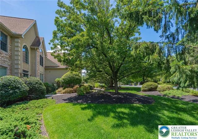 Photo 3 of Single family home for sale at 6958 Lehigh Ct, Allentown, PA 18106 | MLS# 781262 | Listing updated on 2026-08-06