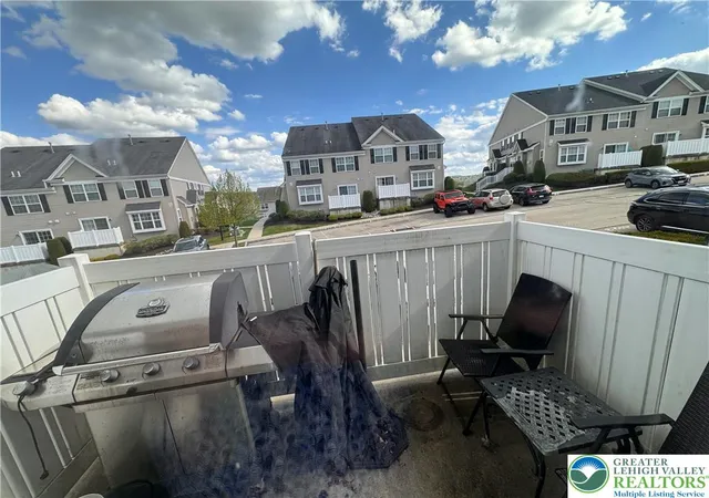 Photo 4 of Townhouse for sale at 4115 Bunker Hl Dr S, Coopersburg, PA 18036 | MLS# 782062 | Listing updated on 2026-08-06