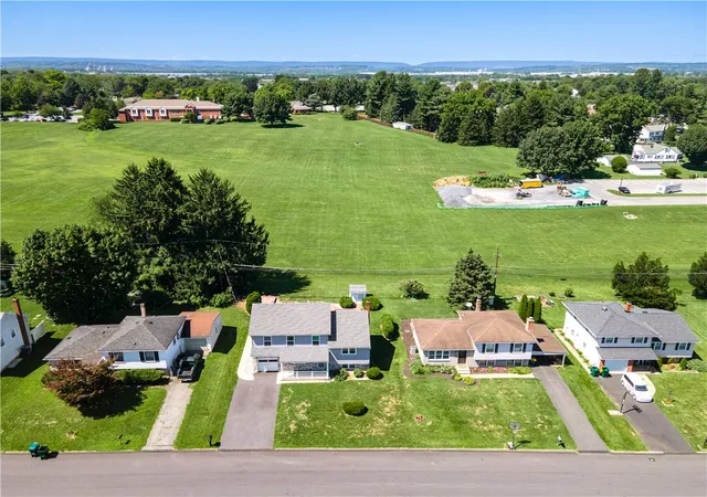 Photo 2 of Sale Pending at 2715 Swanson St, Easton, PA 18045 | MLS# 782170 | Listing updated on 2026-08-24