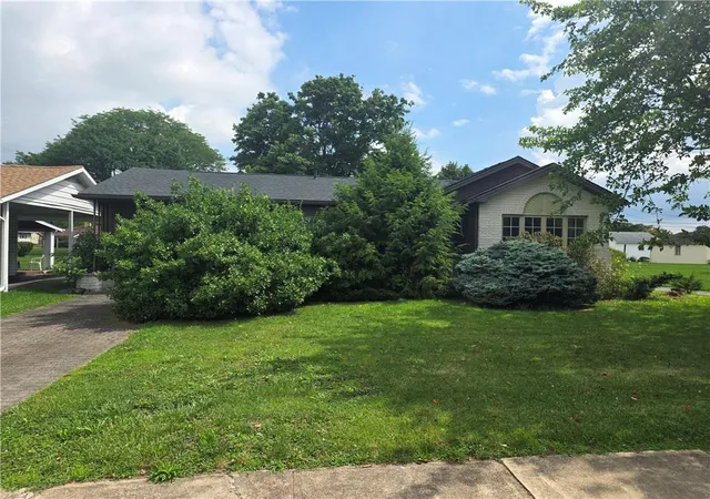 2nd image of 117 9th St S, Coplay, PA 18037 | MLS# 782289