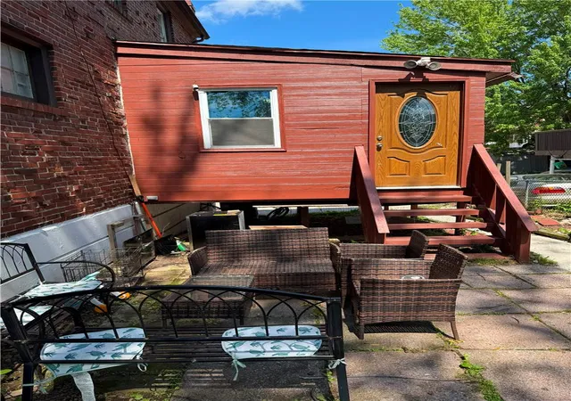 2nd image of 811 W Emaus Ave, Allentown, PA 18103 | MLS# 782283