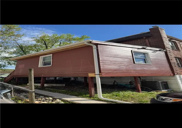 3rd image of 811 W Emaus Ave, Allentown, PA 18103 | MLS# 782283