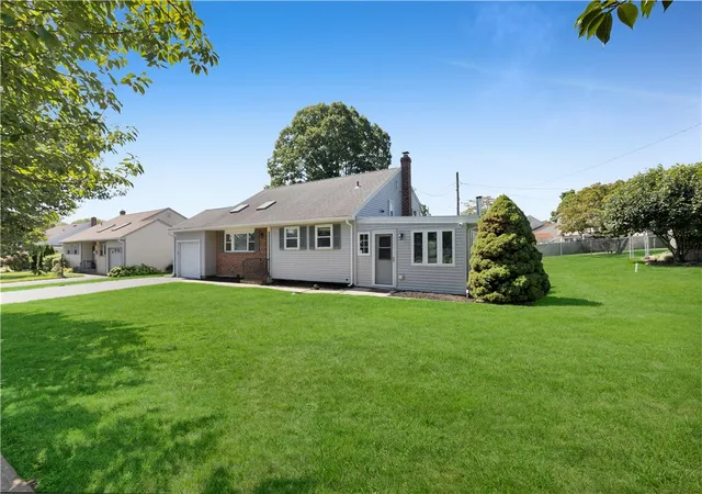 Photo 2 of Single family home for sale at 2049 Vista Dr, Bethlehem, PA 18018 | MLS# 776564 | Listing updated on 2026-08-07
