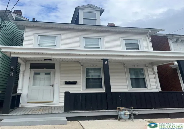 Photo 2 of Single family home for sale at 528 Centre St, Easton, PA 18042 | MLS# 782069 | Listing updated on 2026-08-07