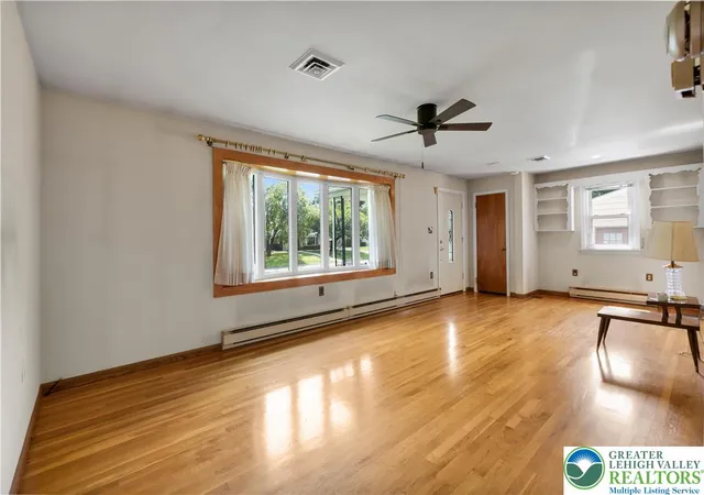 2nd image of 2043 Troxell St, Allentown, PA 18109 | MLS# 782151