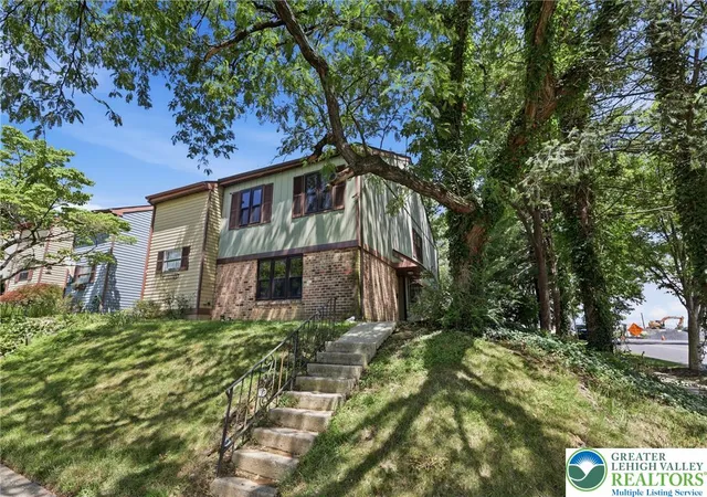 Photo 1 of Townhouse for sale at 1701 Saratoga Ct, Allentown, PA 18104 | MLS# 782367 | Listing updated on 2026-08-07