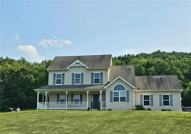 2nd image of 46 Mill Dr, Tamaqua, PA 18252 | MLS# 782371