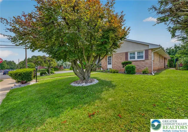 4th image of 2404 South St, Allentown, PA 18104 | MLS# 782375