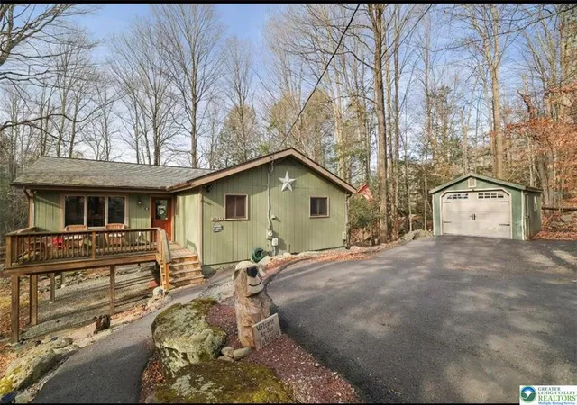 Photo 1 of Single family home for sale at 107 N Gate Rd, Lake Ariel, PA 18436 | MLS# 782432 | Listing updated on 2026-08-23