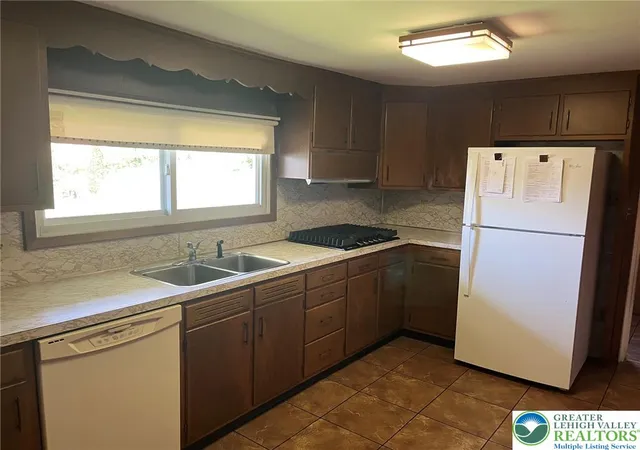 Photo 4 of Single family home for sale at 259 8th Avenue, Bethlehem, PA 18018 | MLS# 781877 | Listing updated on 2026-08-23