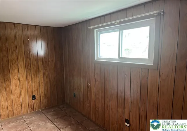 Photo 5 of Single family home for sale at 259 8th Avenue, Bethlehem, PA 18018 | MLS# 781877 | Listing updated on 2026-08-23