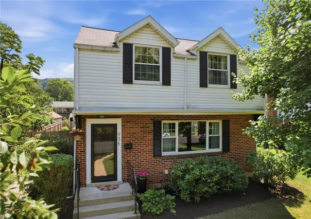 Photo 1 of Sale Pending at 936 Evergreen St, Emmaus, PA 18049 | MLS# 782027 | Listing updated on 2026-08-24