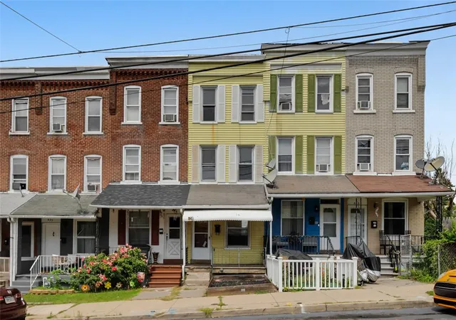 image of 439 E Hamilton St, Allentown, PA 18109 | MLS# 782452