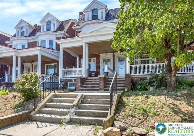 Photo 4 of Townhouse for sale at 1806 W Chew St, Allentown, PA 18104 | MLS# 782424 | Listing updated on 2026-08-11