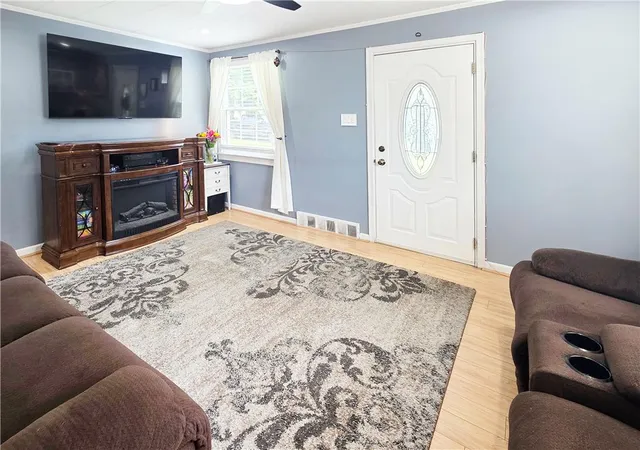 Photo 4 of Single family home for sale at 108 Constitution Ave, Hellertown, PA 18055 | MLS# 782499 | Listing updated on 2026-08-11