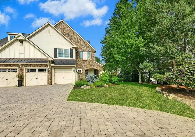Photo 2 of Sale Pending at 2048 Frg Run, Bethlehem City, PA 18015 | MLS# 782529 | Listing updated on 2026-08-19