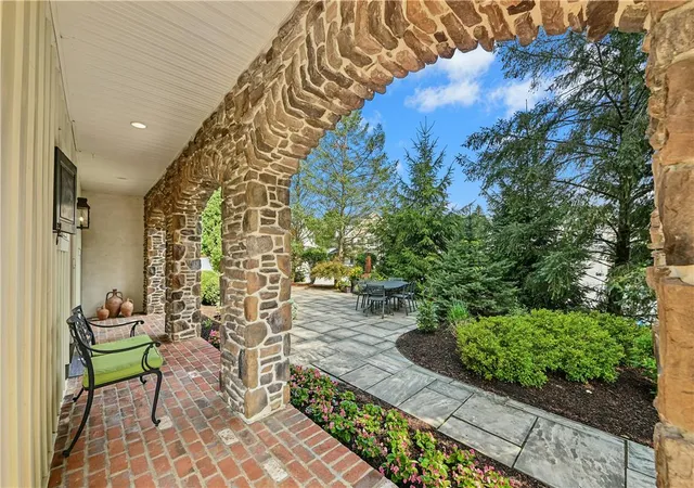 Photo 3 of Sale Pending at 2048 Frg Run, Bethlehem City, PA 18015 | MLS# 782529 | Listing updated on 2026-08-19