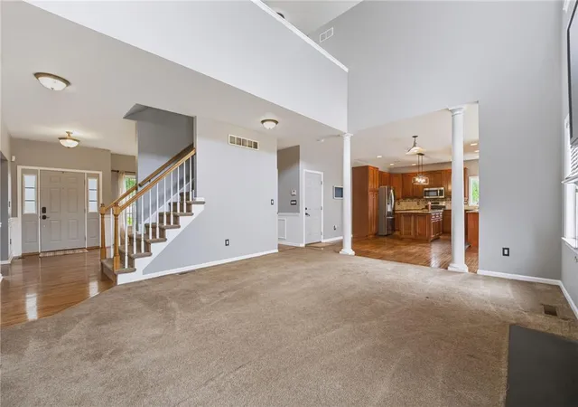 Photo 3 of Sale Pending at 42 Mill Brk Ct, Easton, PA 18045 | MLS# 781231 | Listing updated on 2026-08-26