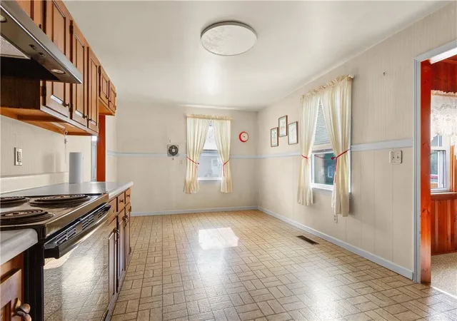 Photo 4 of Sale Pending at 2882 Alms House Rd, Nazareth, PA 18064 | MLS# 782512 | Listing updated on 2026-08-24