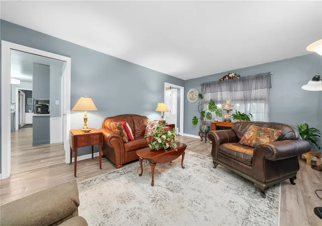 Photo 4 of Sale Pending at 2847 Fairfield Dr, Allentown, PA 18103 | MLS# 782561 | Listing updated on 2026-08-21
