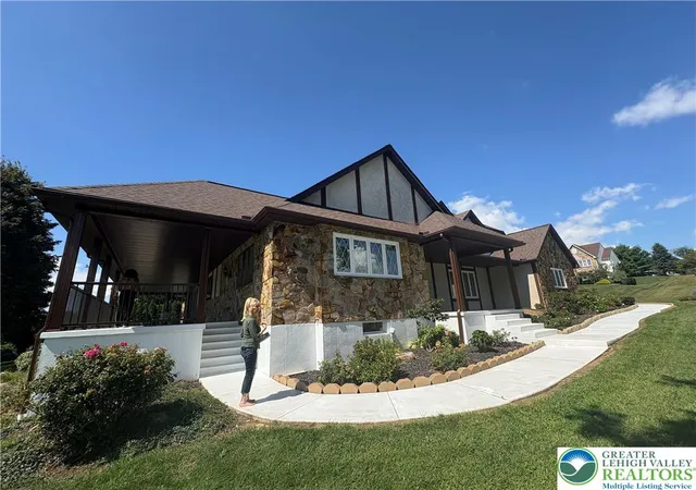2nd image of 17 Augusta Ln, Fleetwood, PA 19522 | MLS# 782603