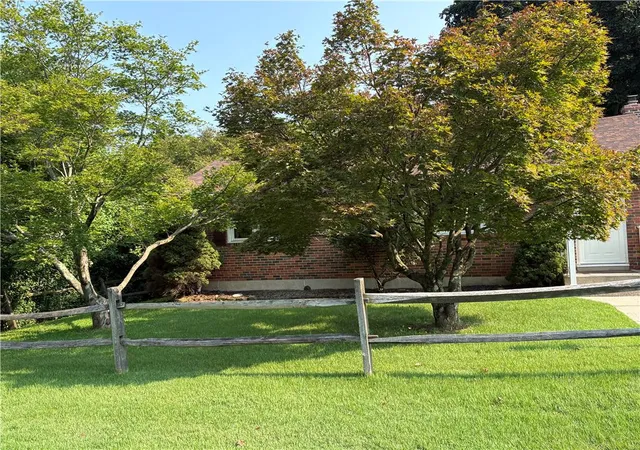 Photo 2 of Single family home for sale at 1383 Scottie Ln, Bethlehem, PA 18015 | MLS# 782555 | Listing updated on 2026-08-12