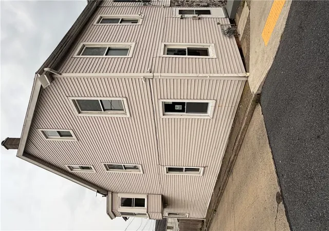 2nd image of 117 5Th St, Allentown, PA 18101 | MLS# 782653