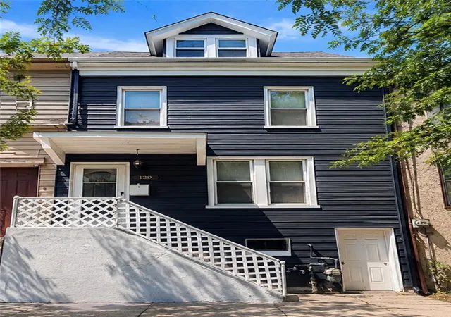 1st image of 129 W Allen St, Allentown, PA 18102 | MLS# 782654