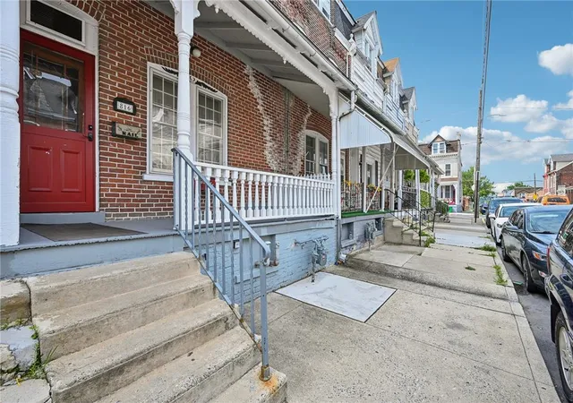 Photo 3 of Sale Pending at 816 Cedar St, Allentown, PA 18102 | MLS# 782663 | Listing updated on 2026-08-24