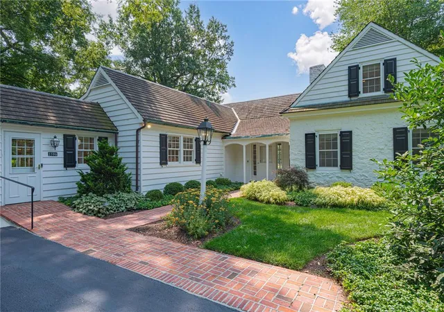 Photo 2 of Single family home for sale at 1596 Weyhill Cir, Bethlehem, PA 18015 | MLS# 782321 | Listing updated on 2026-08-13