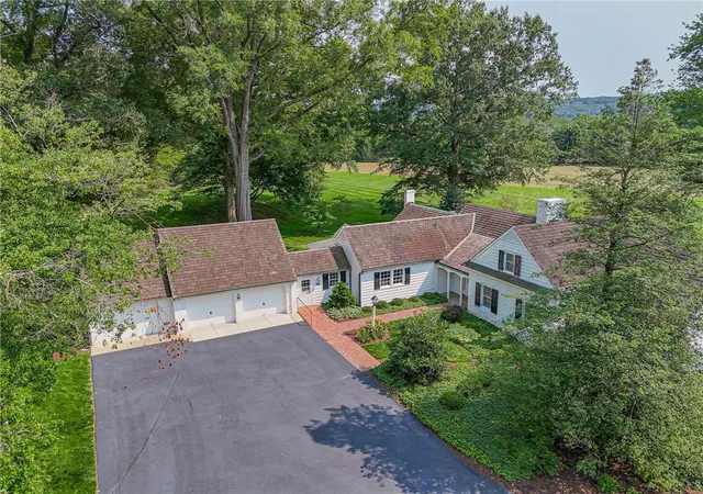 Photo 3 of Single family home for sale at 1596 Weyhill Cir, Bethlehem, PA 18015 | MLS# 782321 | Listing updated on 2026-08-13