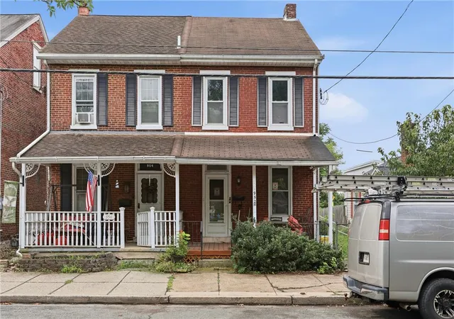 1st image of 952 Queen St, Pottstown, PA 19464 | MLS# 782174