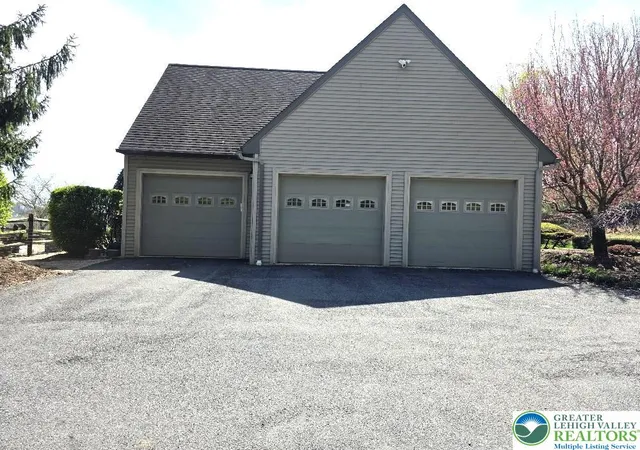 Photo 5 of Single family home for sale at 234 Miller Rd, Reading, PA 19608 | MLS# 782617 | Listing updated on 2026-08-13
