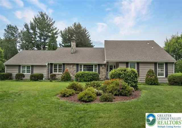 Photo 1 of Sale Pending at 525 Wedgewood Rd, Bethlehem, PA 18017 | MLS# 782392 | Listing updated on 2026-08-18