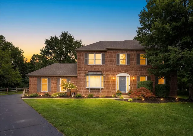 2nd image of 30 Creekside Ct, Gilbertsville, PA 19525 | MLS# 782622