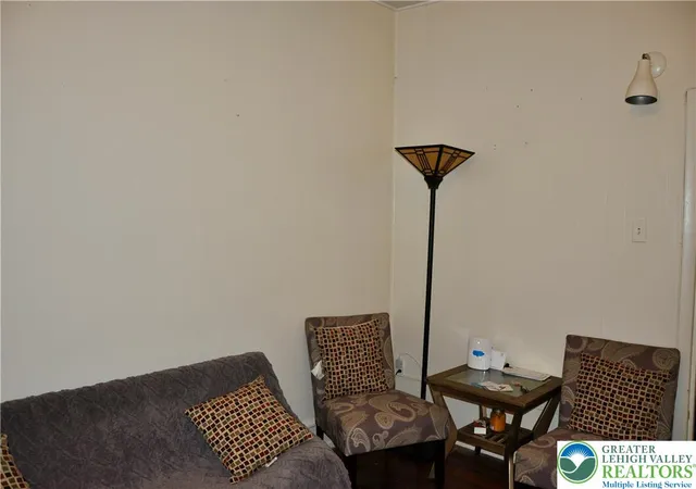 2nd image of 1513 W Chew St #2, Allentown, PA 18102 | MLS# 782481