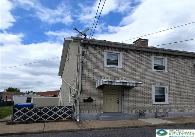 Photo 1 of Single family home for sale at 230 Wood St, Catasauqua, PA 18032 | MLS# 782705 | Listing updated on 2026-09-29