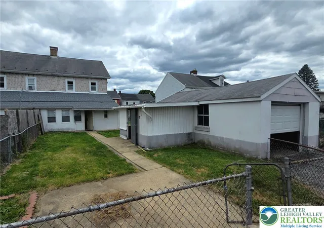 Photo 30 of Single family home for sale at 230 Wood St, Catasauqua, PA 18032 | MLS# 782705 | Listing updated on 2026-09-29