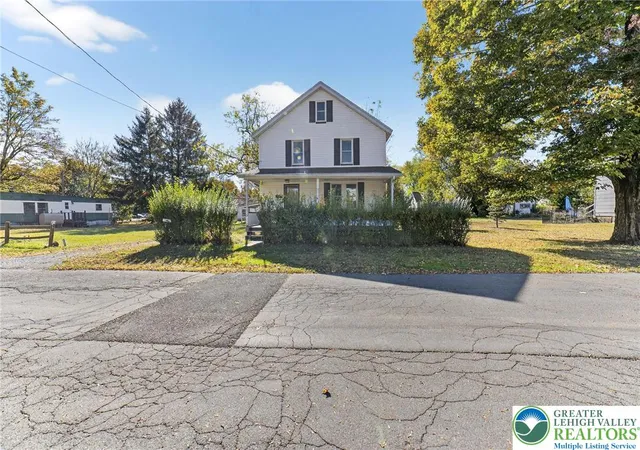 1st image of 3 Oakland Ave, East Stroudsburg, PA 18301 | MLS# 782719